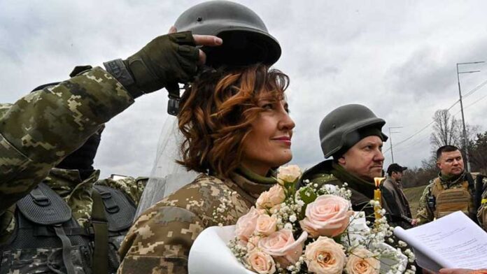 balkhab-marriage-at-the-kiev-checkpoint3