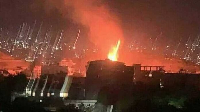 شلیک های شادیانه ط-البان باعث آتش سوزی یک مارکت شد